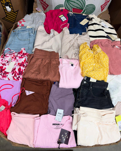 Mix Women clothes  Pallets